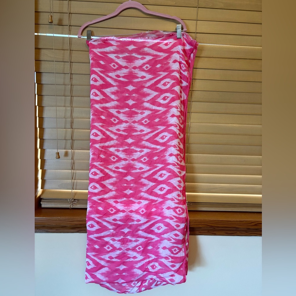 Vibrant Pink and White Patterned large summer wrap/ shawl 80” x 76”